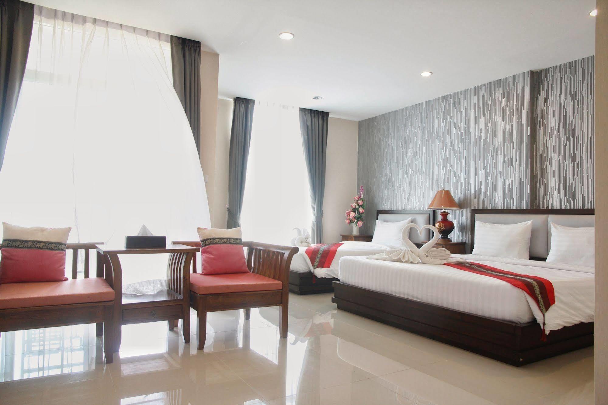 Herry Residence Chiang Mai Buitenkant foto
