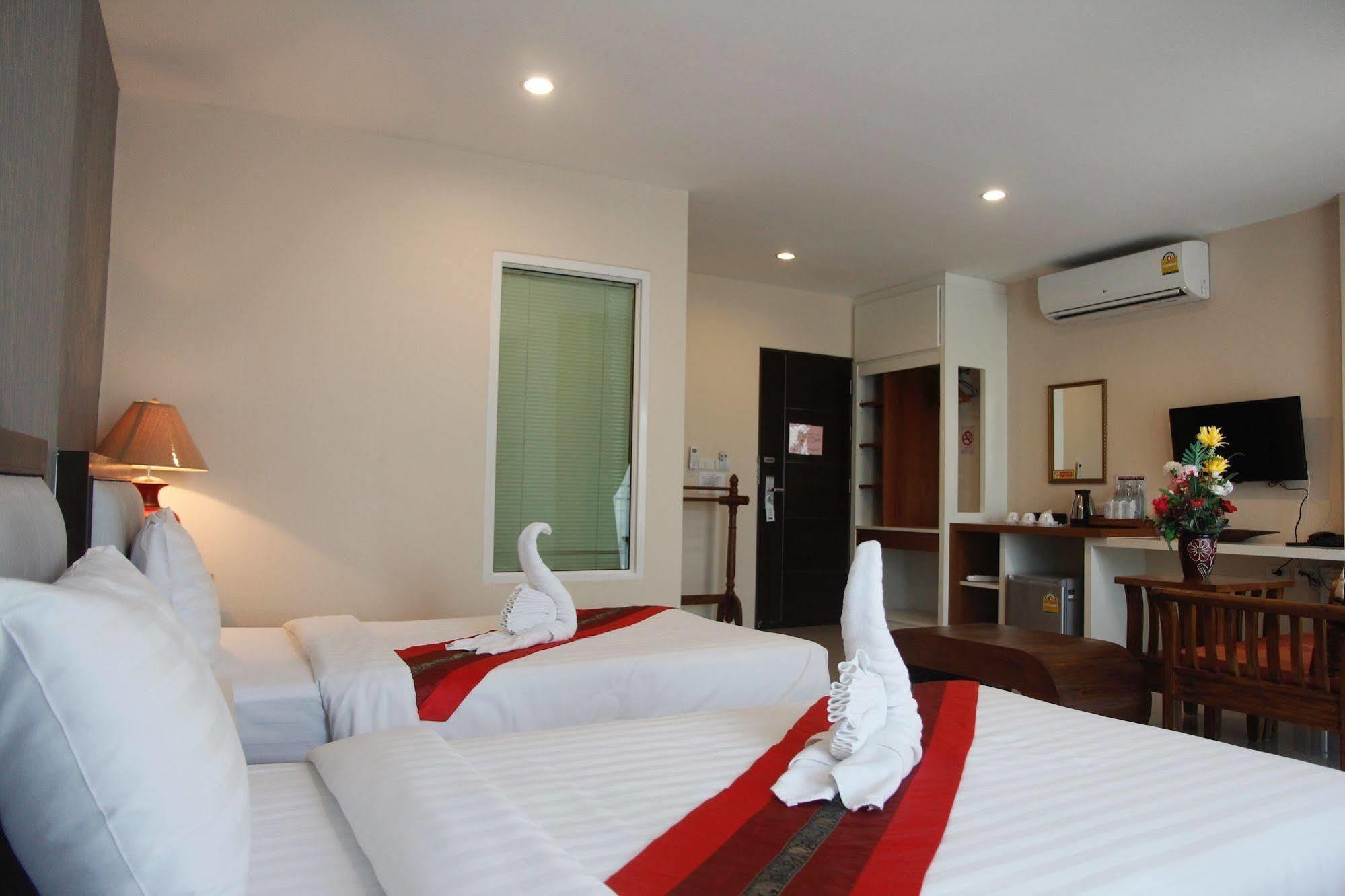 Herry Residence Chiang Mai Buitenkant foto