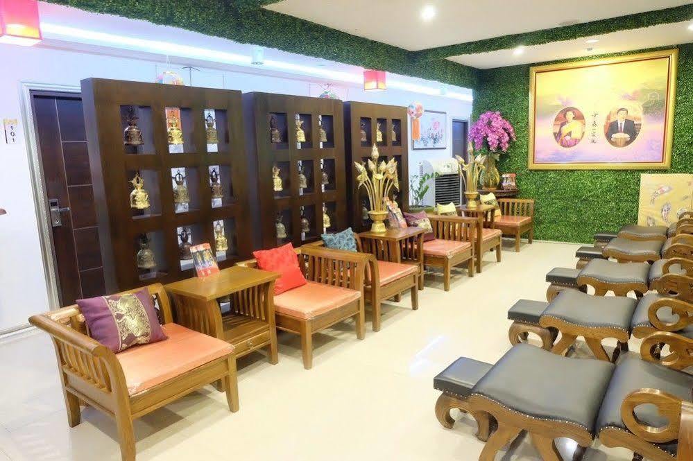 Herry Residence Chiang Mai Buitenkant foto